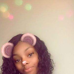 Meet your Posher, Bobbi